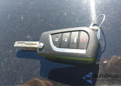 2022 Toyota Camry Se z USA, uszkodzony, nr VIN 4T1G11AK7NU713734